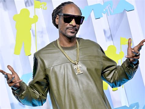 Dec 12, 2022 · The Affirmation Song is a catchy and feel-good song for kids by Snoop Dogg, the rapper who has a new YouTube channel for kids called Doggyland. The song teaches kids to be themselves and accept others with easy-to-learn phrases and a fun backbeat. Learn more about the song, the rapper and his other initiatives for kids. 